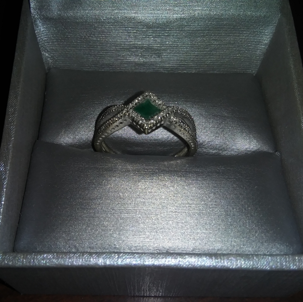 14k white gold ring